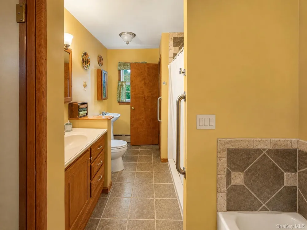 8250 Route 32 Cairo, NY 12413