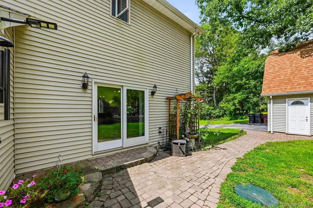 328 Big Island Road Florida, NY 10921