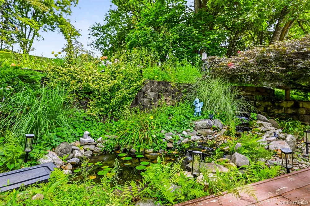 328 Big Island Road Florida, NY 10921