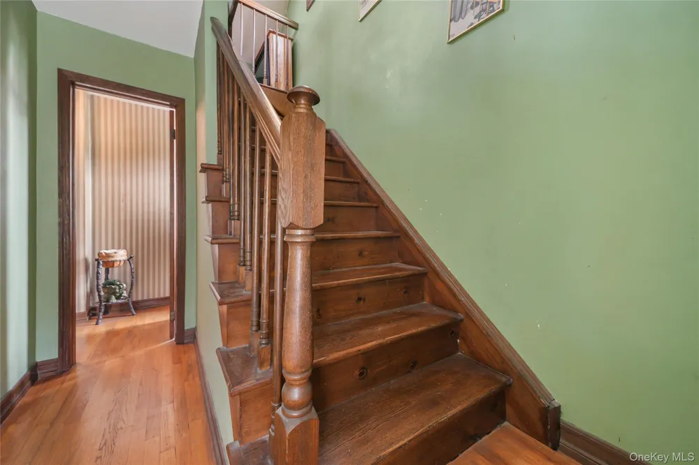 816 Throggs Neck Expressway Bronx, NY 10465