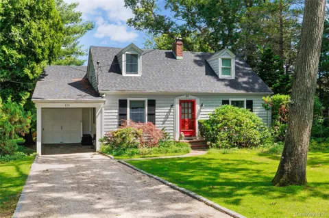 279 Great River Road