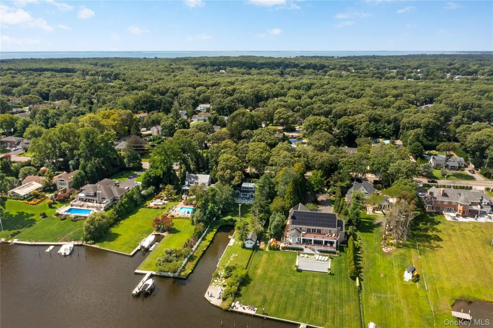 279 Great River Road Great River, NY 11739