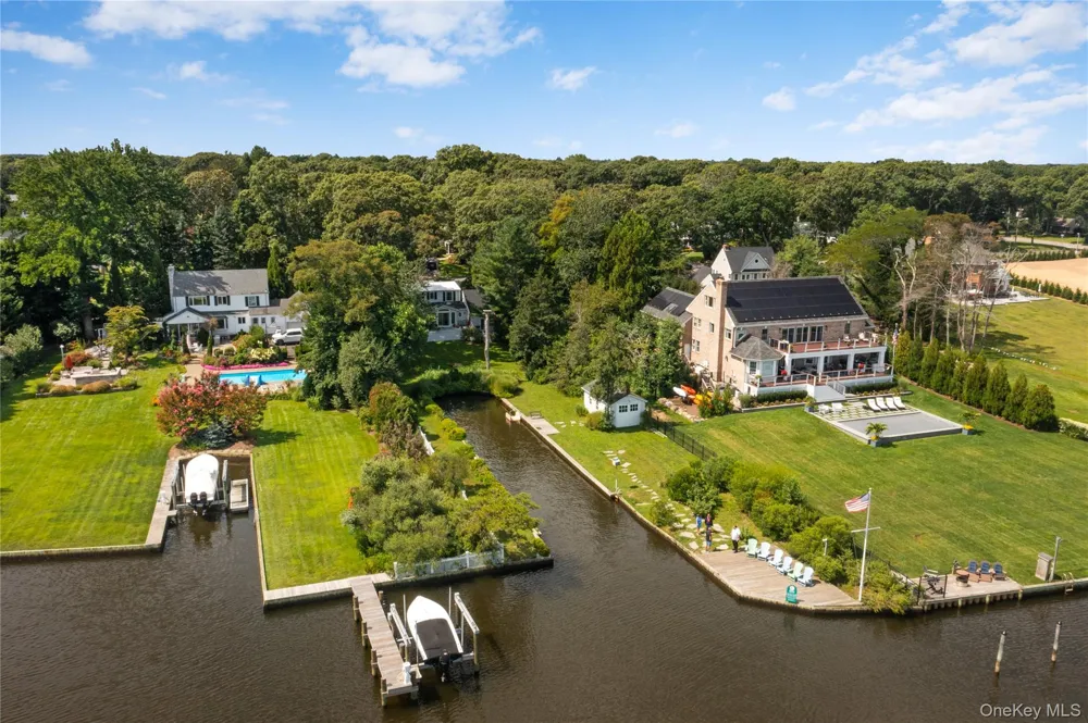 279 Great River Road Great River, NY 11739