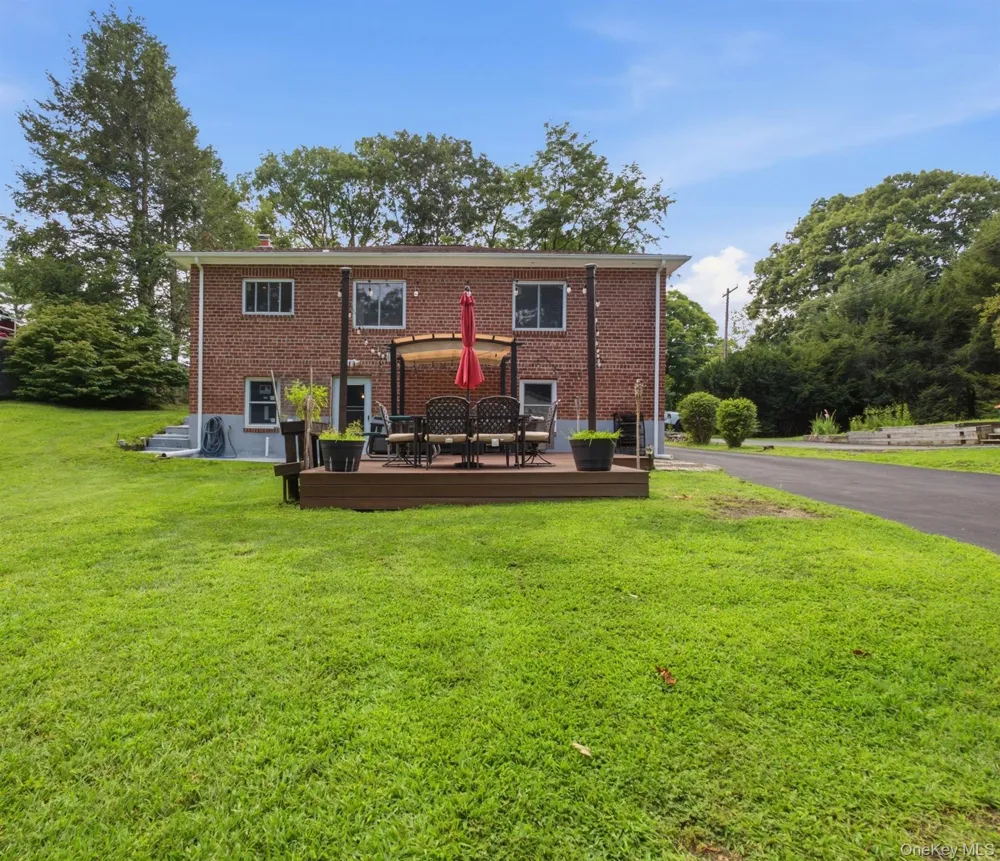 8 Arbutus Street Putnam Valley, NY 10579