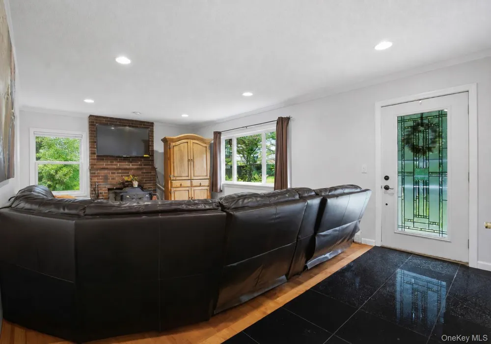 8 Arbutus Street Putnam Valley, NY 10579