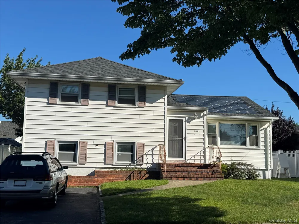 2673 Fisher Lane Bellmore, NY 11710