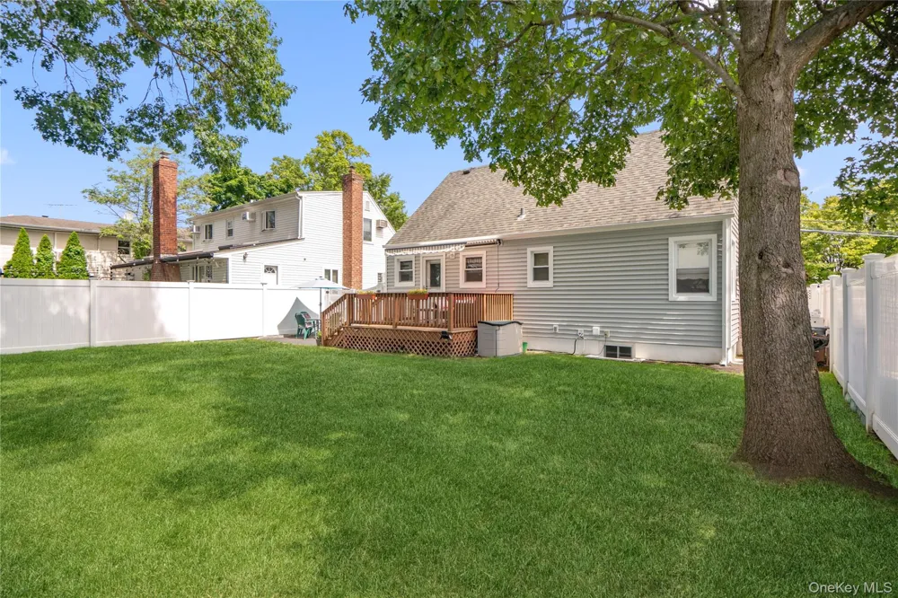 10 Alliance Street Valley Stream, NY 11580