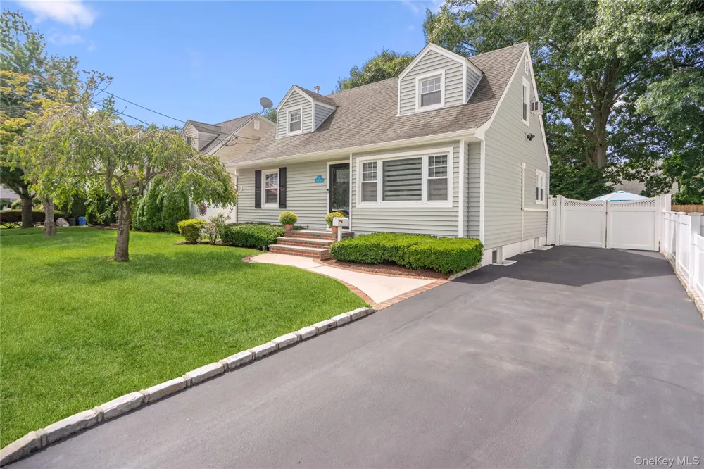 10 Alliance Street Valley Stream, NY 11580