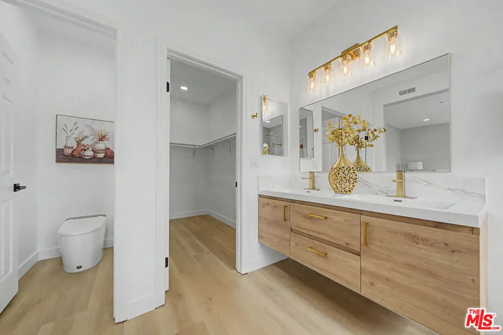 13426 Ashbury Court La Mirada, CA 90638