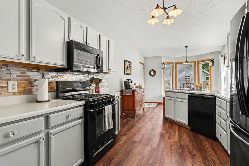 4344 Sweet Cherry Lane Kalamazoo, MI 49004