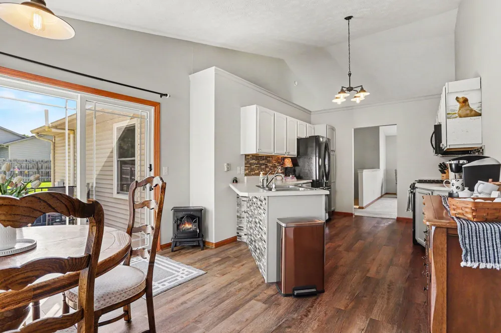 4344 Sweet Cherry Lane Kalamazoo, MI 49004