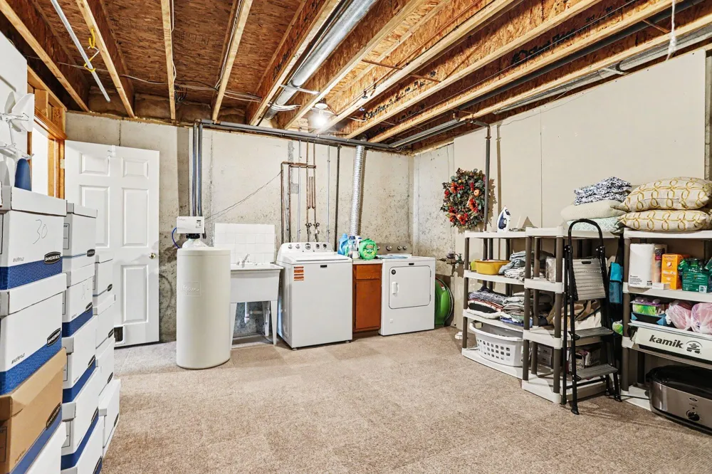 4344 Sweet Cherry Lane Kalamazoo, MI 49004