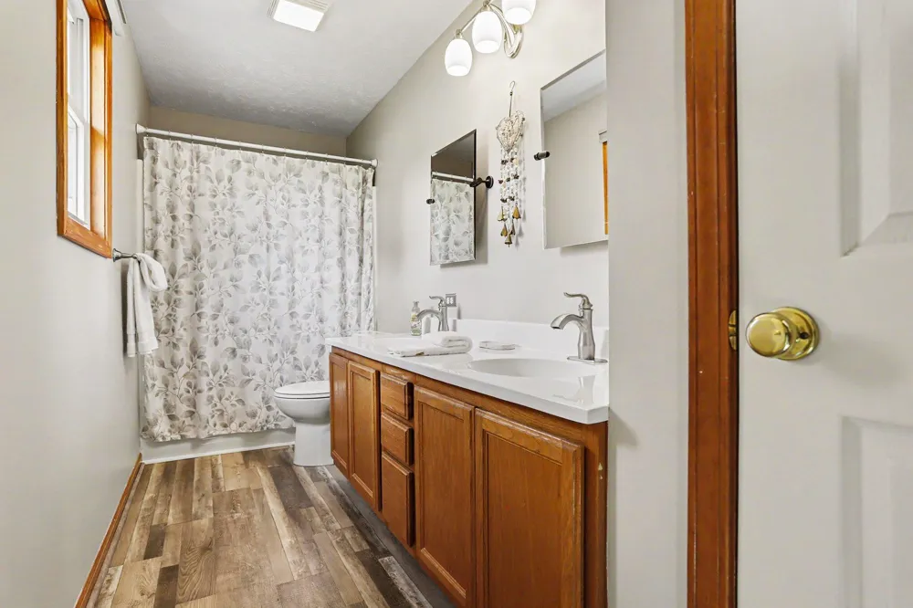 4344 Sweet Cherry Lane Kalamazoo, MI 49004