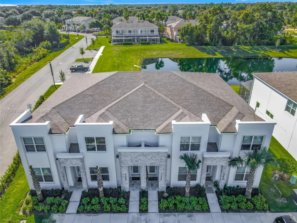 17420 SERENIDAD BLVD Clermont, FL 34714