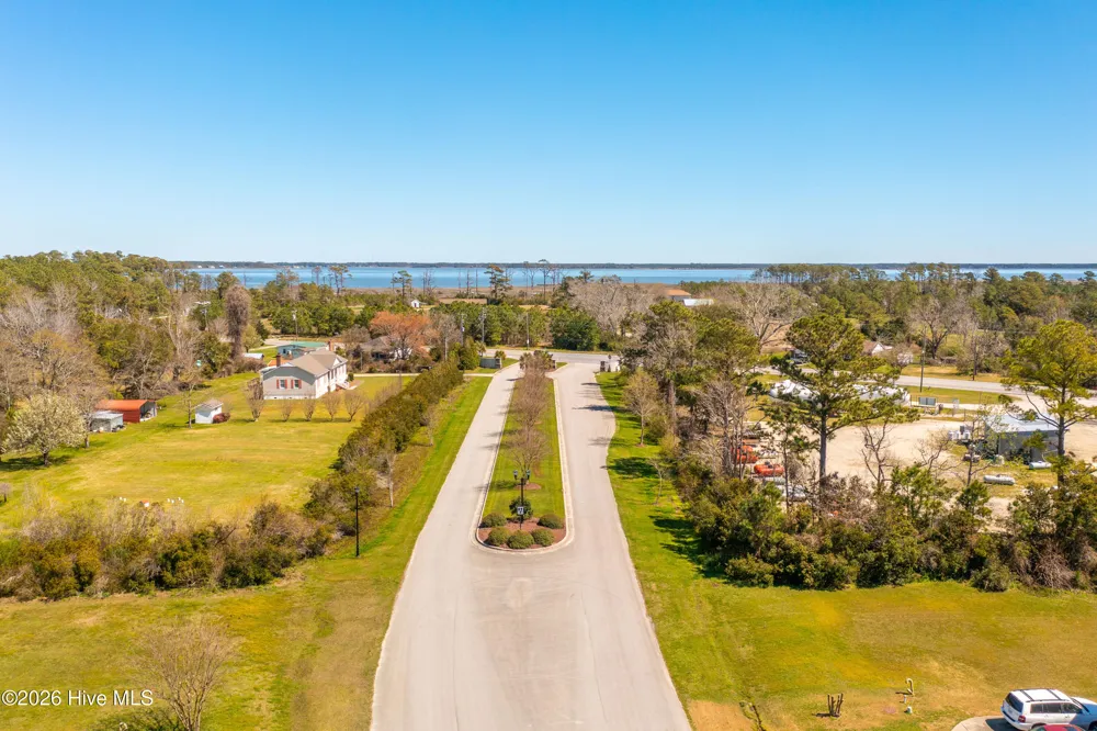 105 Winters Rest Road Beaufort, NC 28516