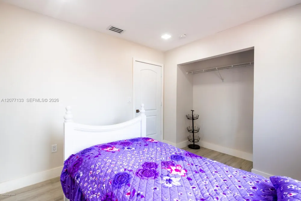 8126 NW 199th Ter Hialeah, FL 33015