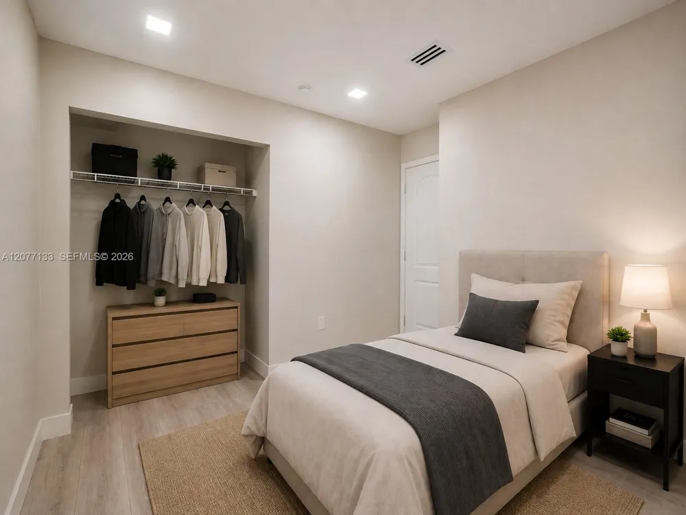 8126 NW 199th Ter Hialeah, FL 33015