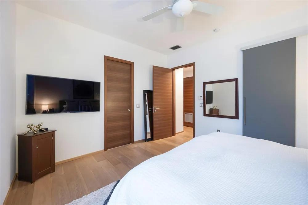 540 NE 7TH AVENUE #1 Fort Lauderdale, FL 33301