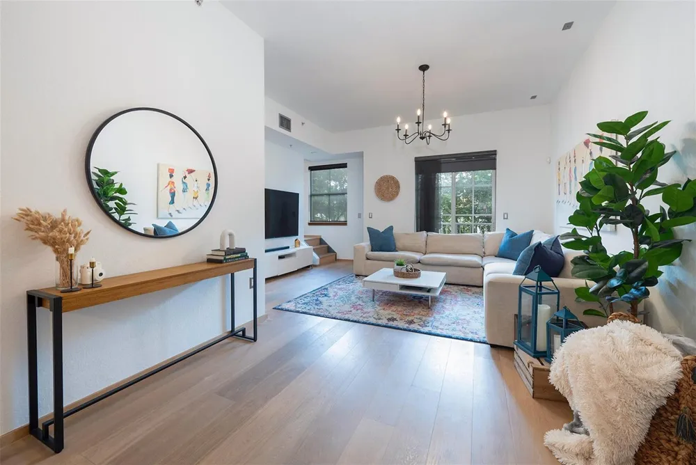 540 NE 7TH AVENUE #1 Fort Lauderdale, FL 33301