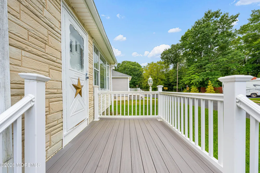 44 John Street Helmetta, NJ 08828