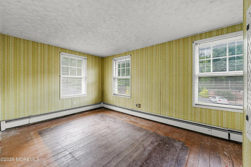 44 John Street Helmetta, NJ 08828