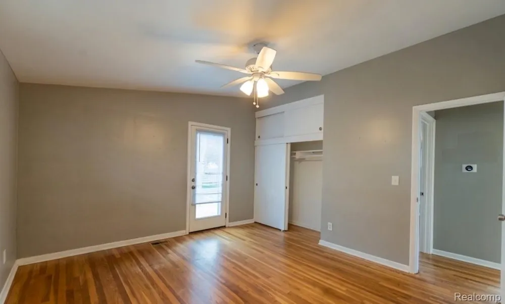 21512 Briarcliff Street St Clair Shores City, MI 48082