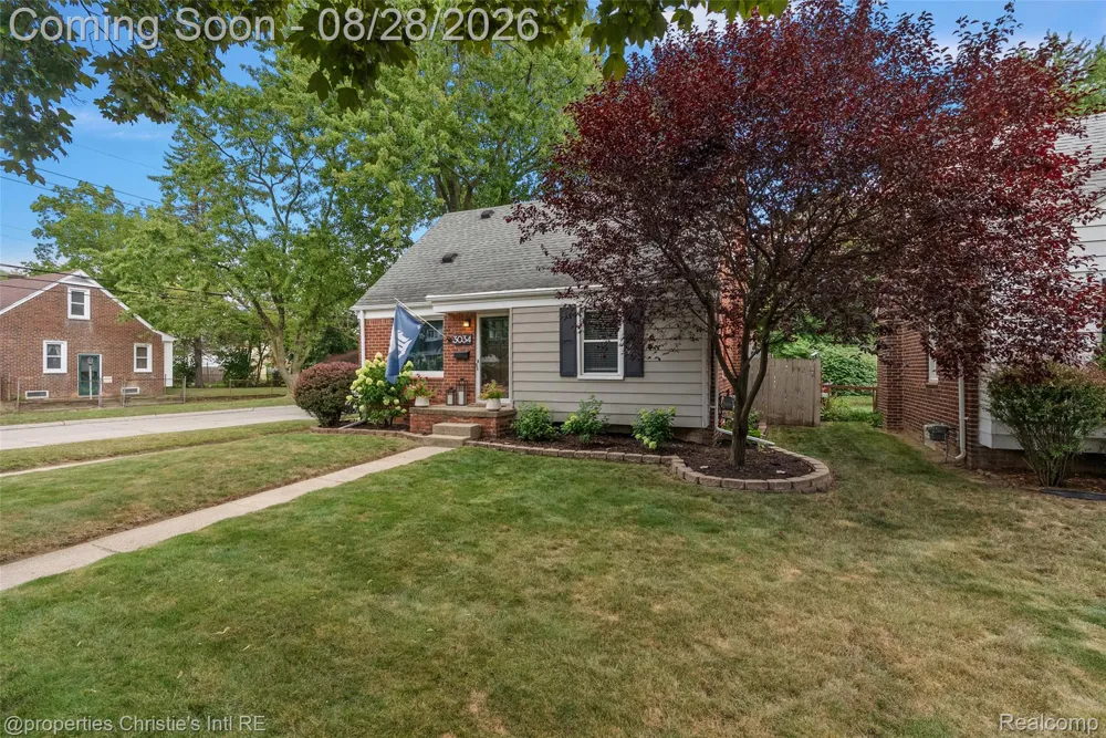 3034 Ferris Avenue Royal Oak City, MI 48073