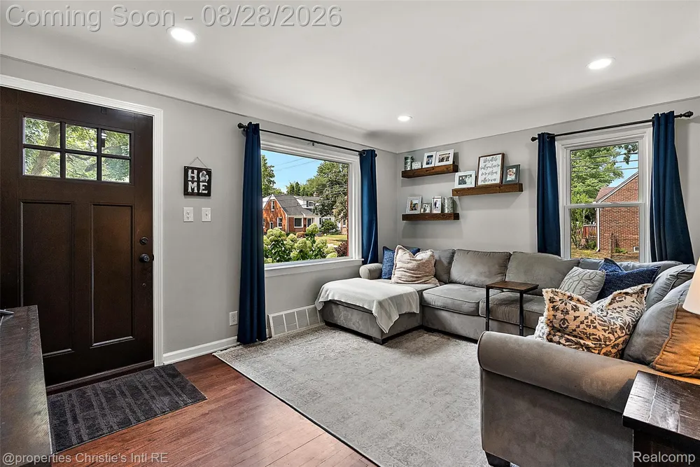 3034 Ferris Avenue Royal Oak City, MI 48073