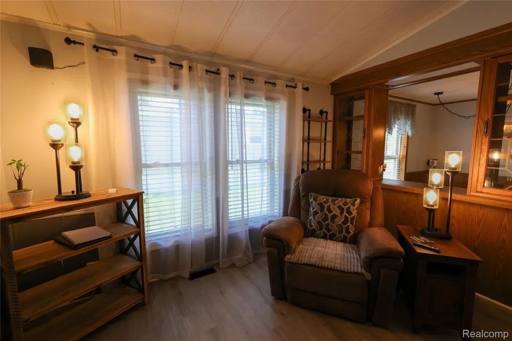 178 Maple Run Ln Mason City, MI 48854