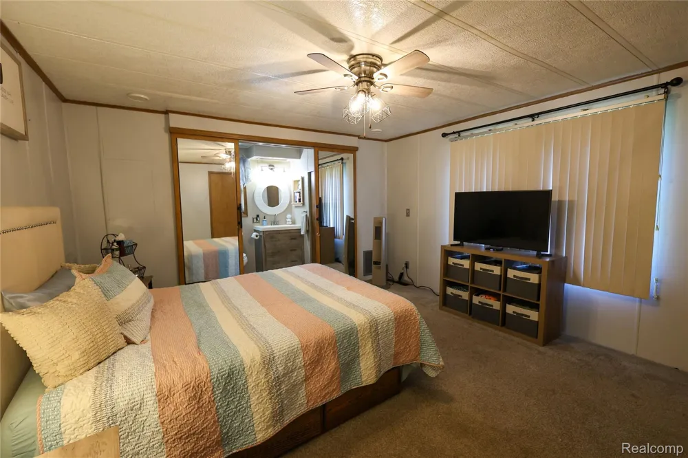 178 Maple Run Ln Mason City, MI 48854