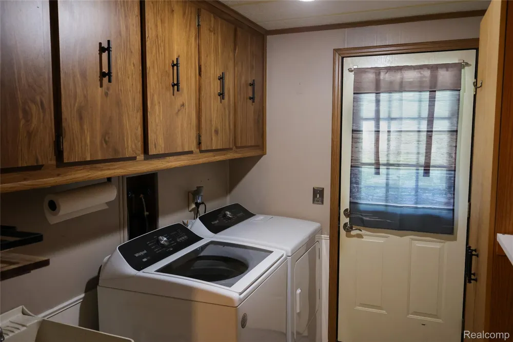 178 Maple Run Ln Mason City, MI 48854