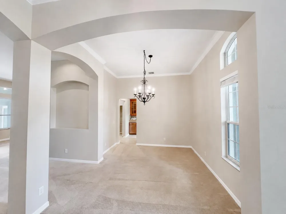 105 E BLUE WATER EDGE DRIVE Eustis, FL 32736