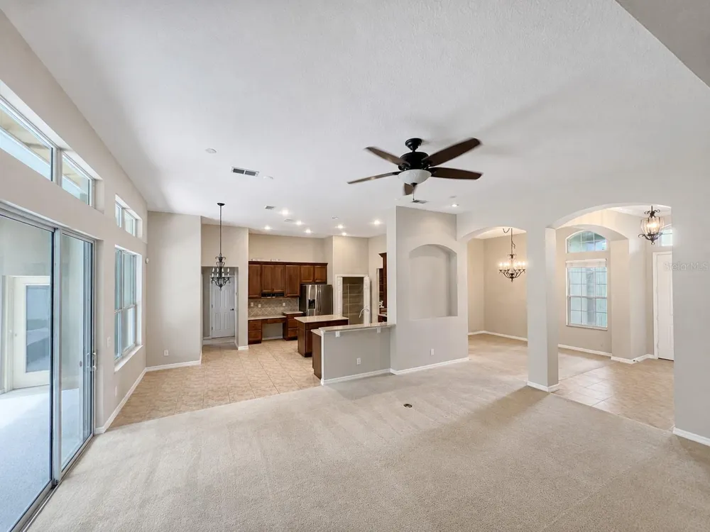 105 E BLUE WATER EDGE DRIVE Eustis, FL 32736