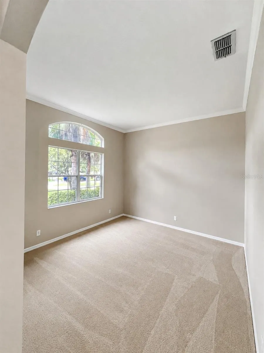 105 E BLUE WATER EDGE DRIVE Eustis, FL 32736