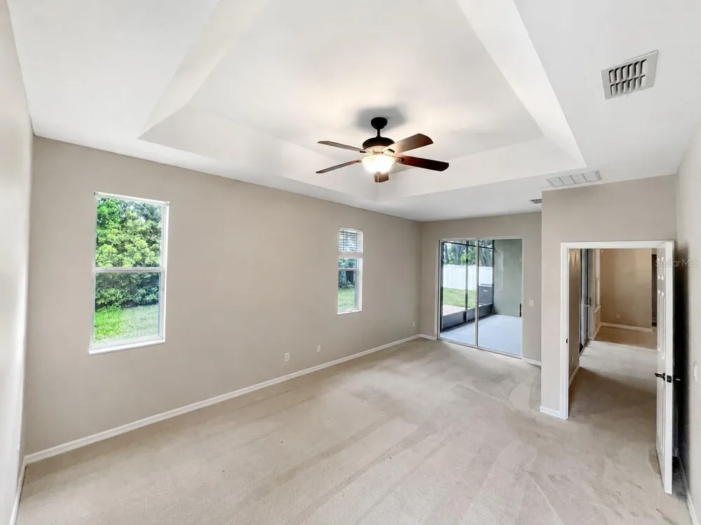 105 E BLUE WATER EDGE DRIVE Eustis, FL 32736