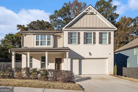 596 RIVER GARDEN DR SE