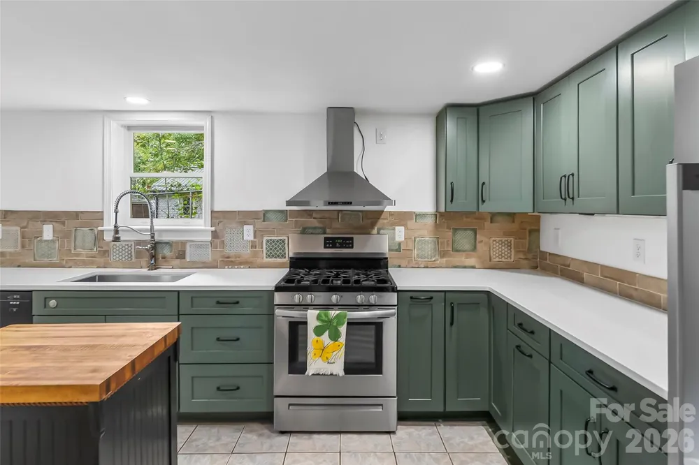 141 Silversteen Drive Brevard, NC 28712