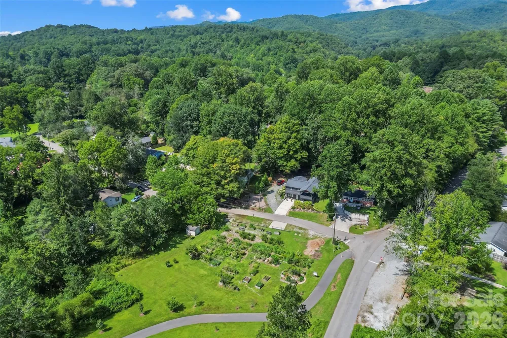 141 Silversteen Drive Brevard, NC 28712