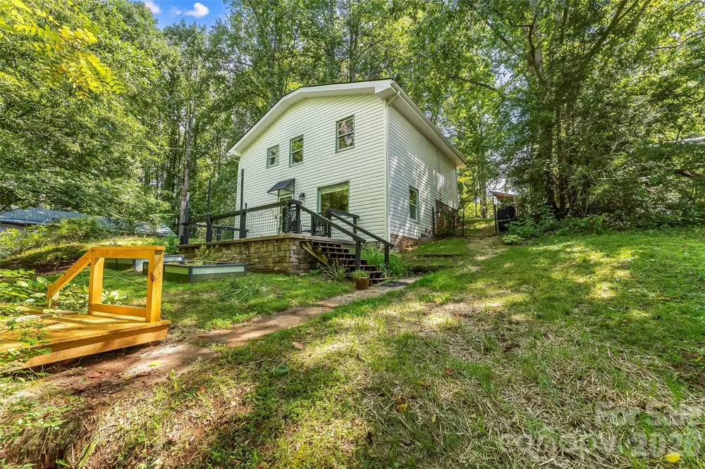 141 Silversteen Drive Brevard, NC 28712