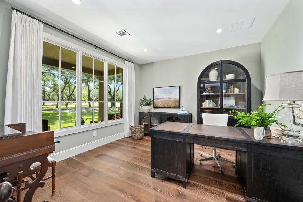 900 Rivercliff Drive Spicewood, TX 78669