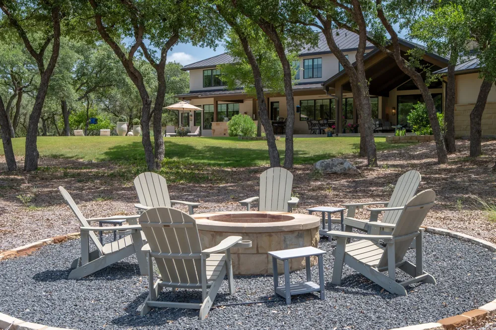900 Rivercliff Drive Spicewood, TX 78669