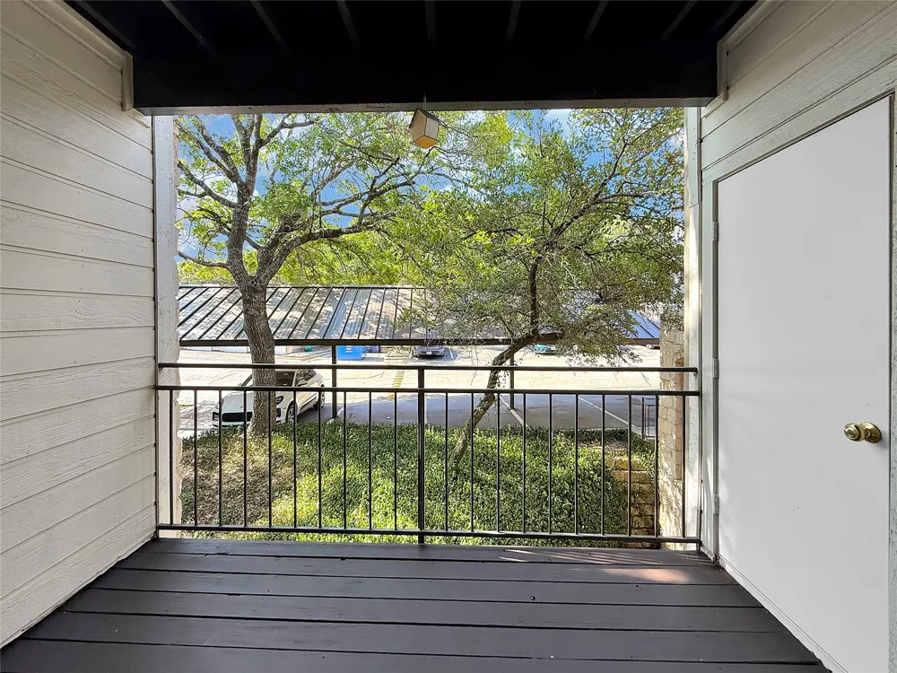 6000 Shepherd Mountain Cove #1020 Austin, TX 78730