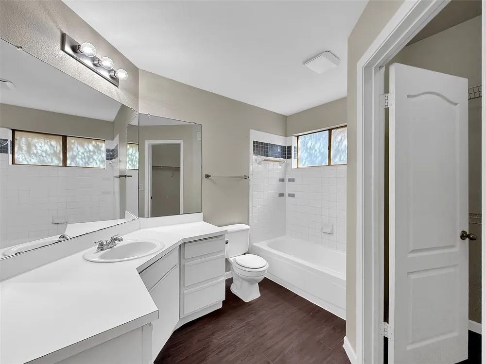 6000 Shepherd Mountain Cove #1020 Austin, TX 78730