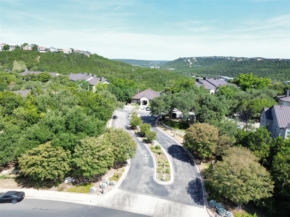 6000 Shepherd Mountain Cove #1020 Austin, TX 78730