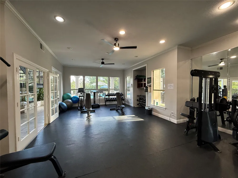 6000 Shepherd Mountain Cove #1020 Austin, TX 78730
