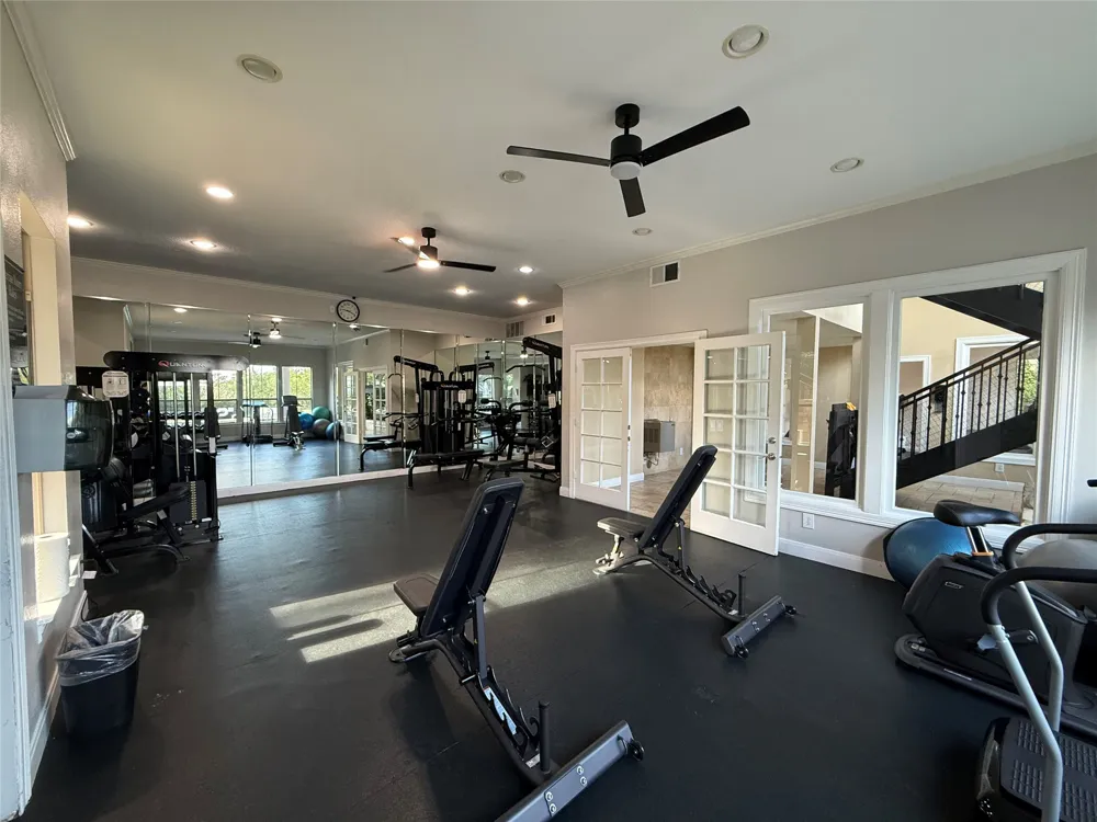 6000 Shepherd Mountain Cove #1020 Austin, TX 78730