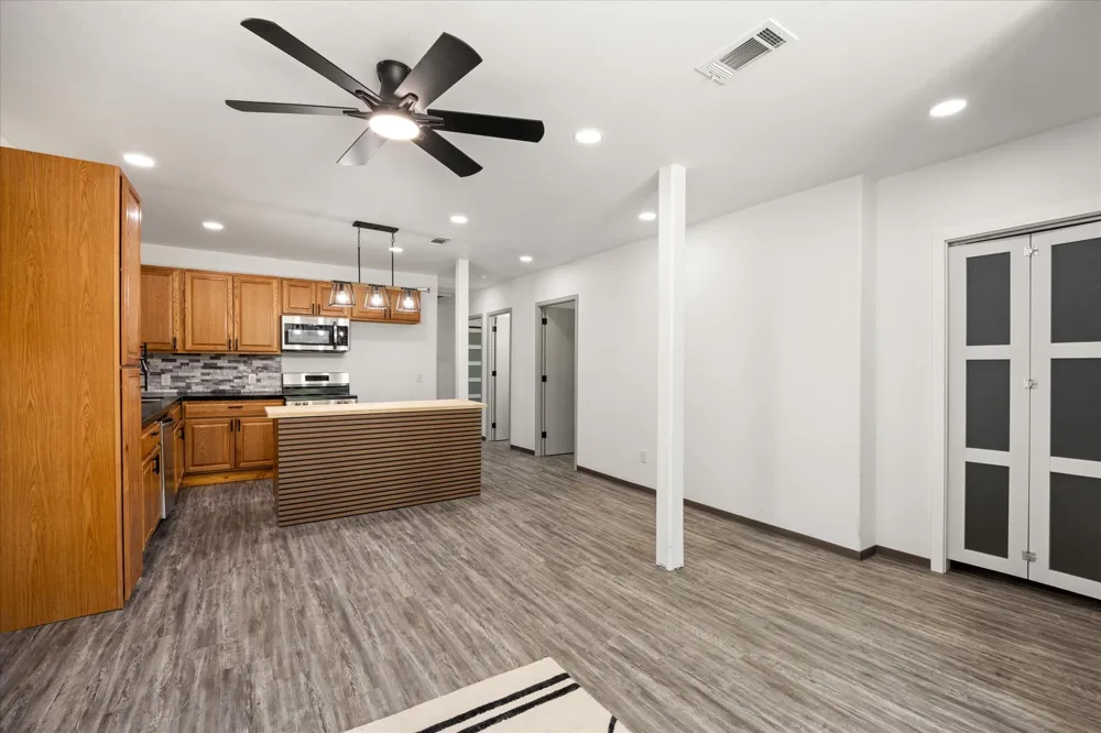 3607 Flint Rock Circle Granbury, TX 76048
