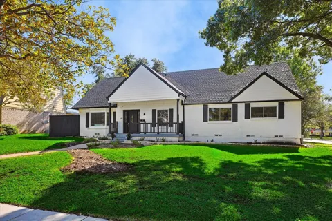 3608 Courtdale