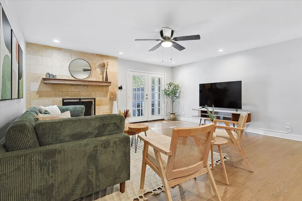 3608 Courtdale Farmers Branch, TX 75234