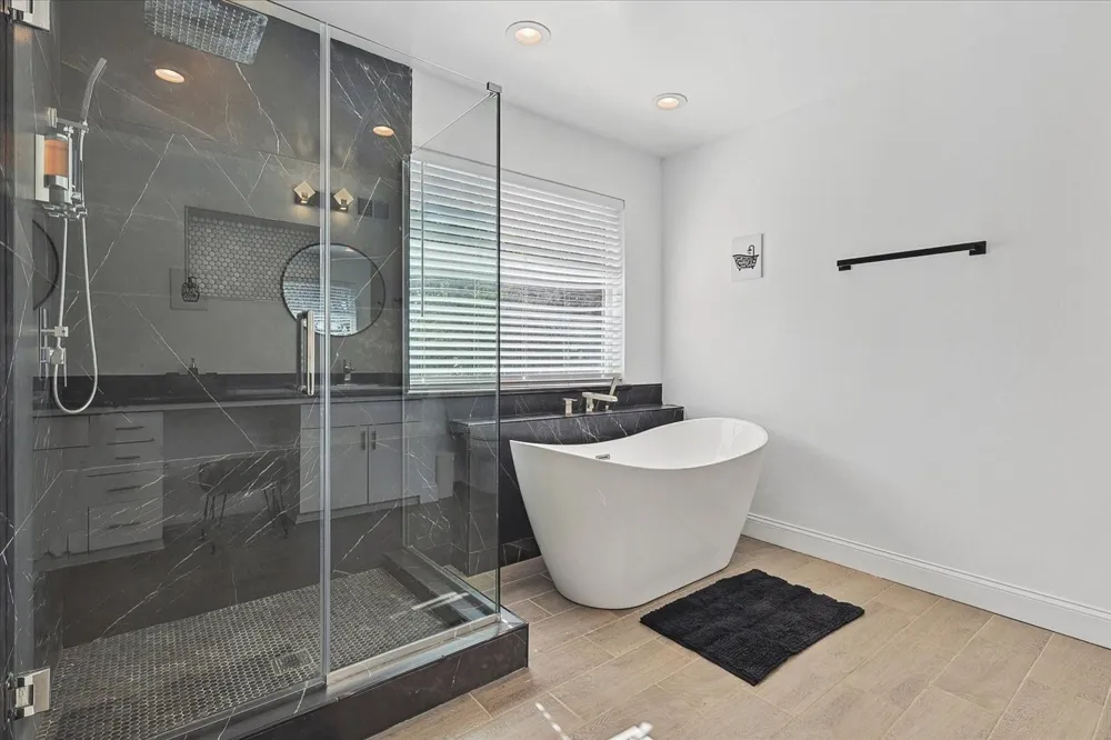 3608 Courtdale Farmers Branch, TX 75234